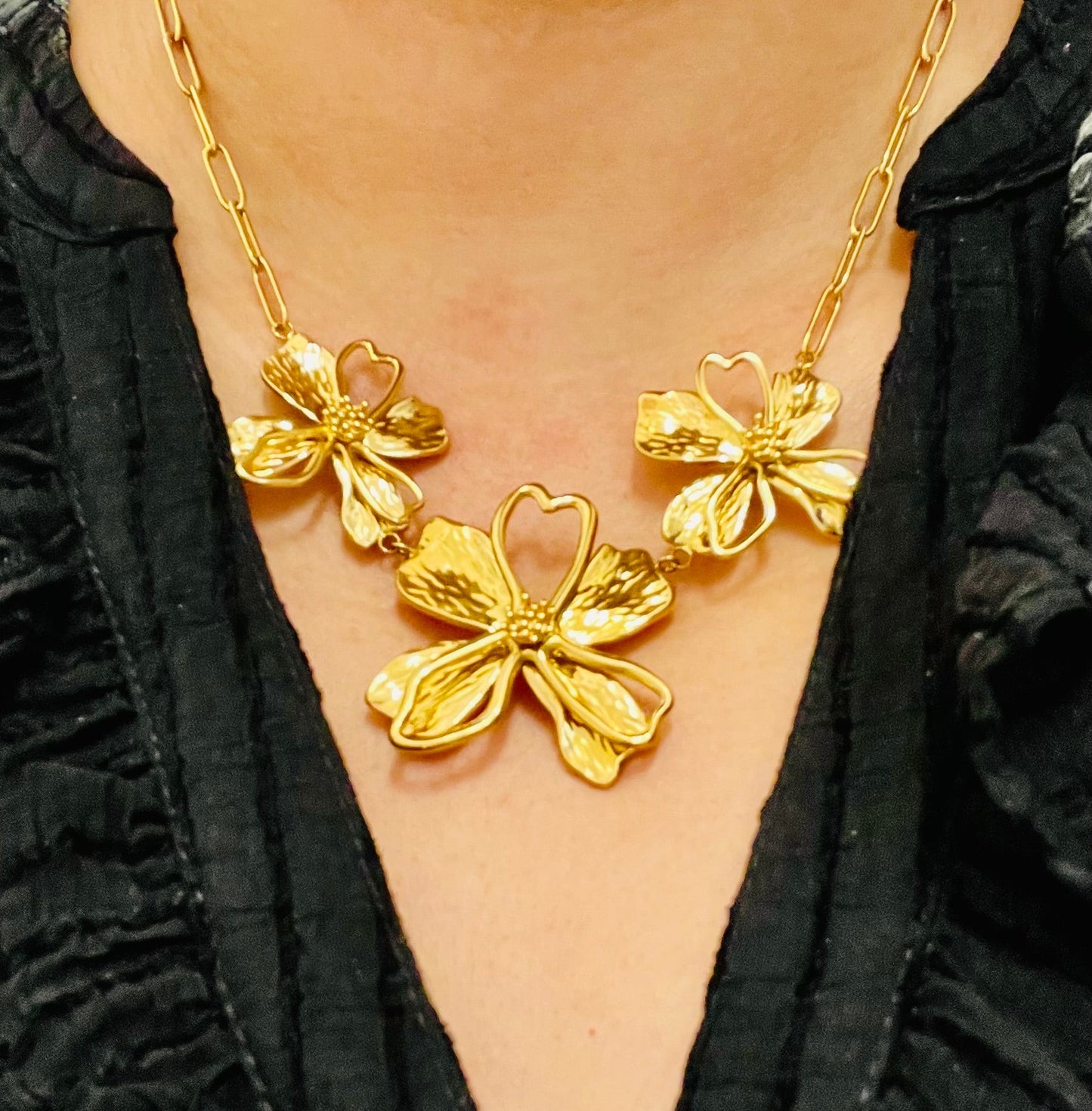 Collar Flora