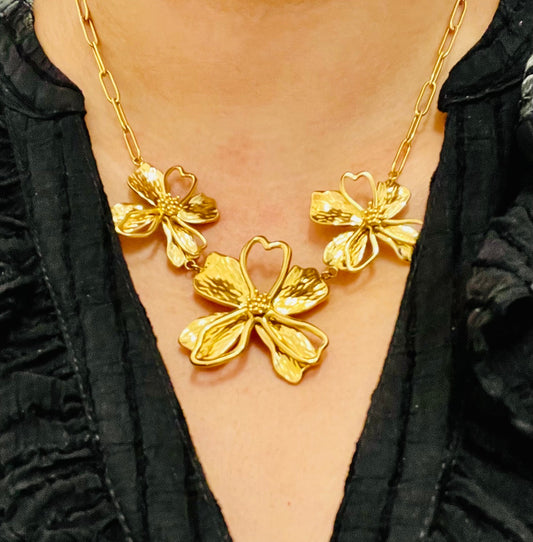 Collar Flora