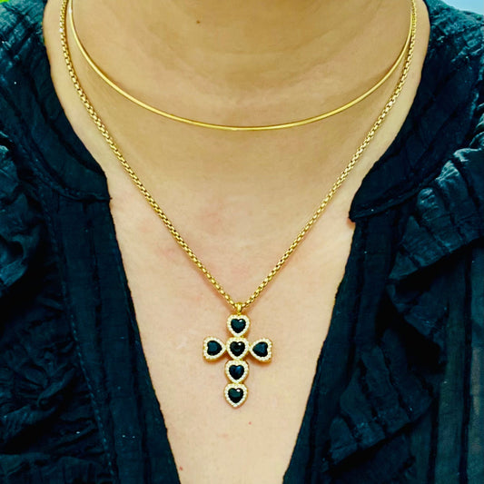 Collar cruz  black love