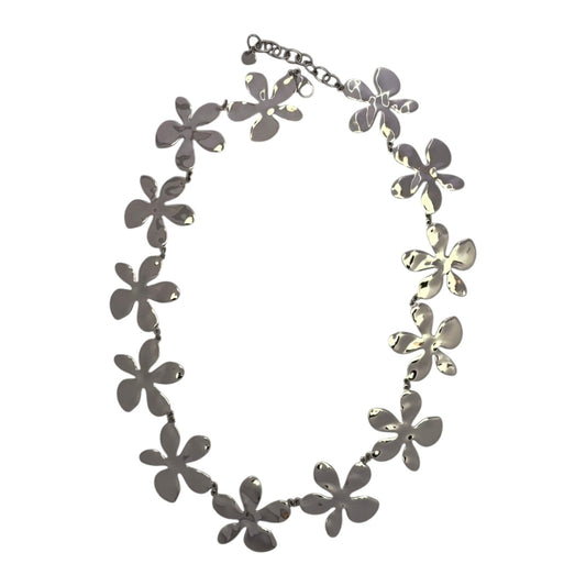 Collar Floral Plateado