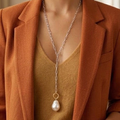 Collar corbatero esencia