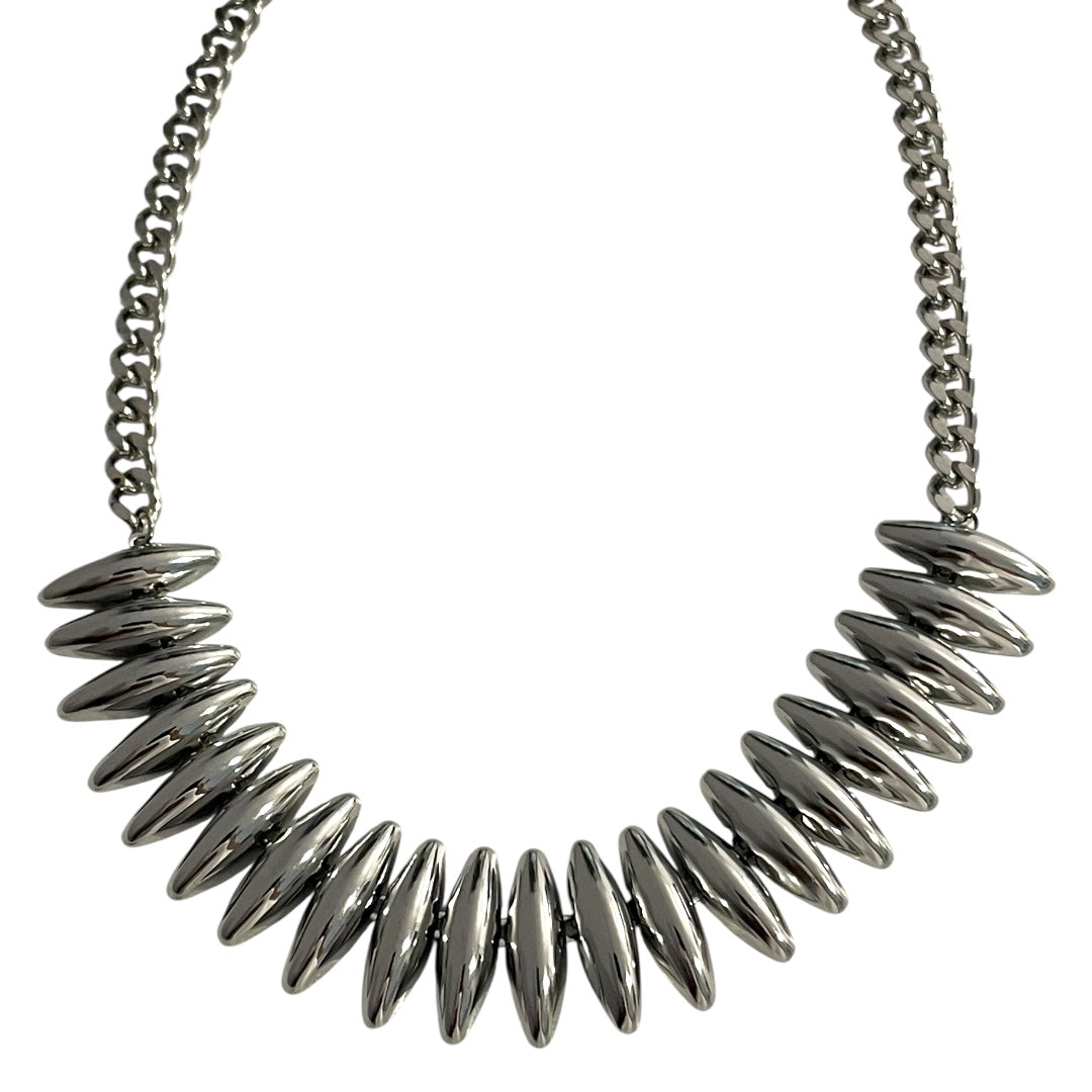 Collar imperial plateado